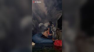 الواد خلص امتحان ثانوي وخد صاحبته من المدرسة علي البيت ينيكوا بعض
